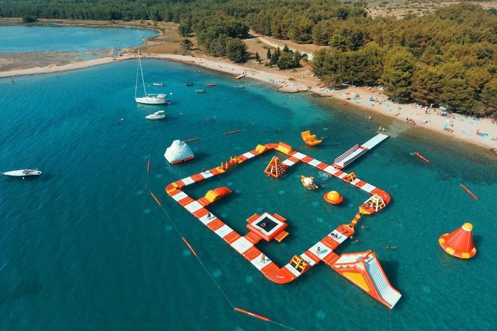 Camp Porat Hotel Povljana Buitenkant foto