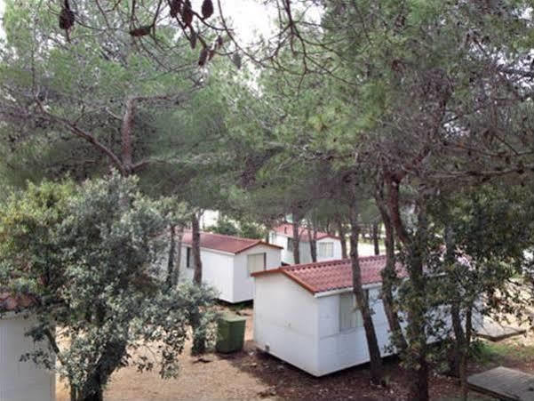 Camp Porat Hotel Povljana Buitenkant foto