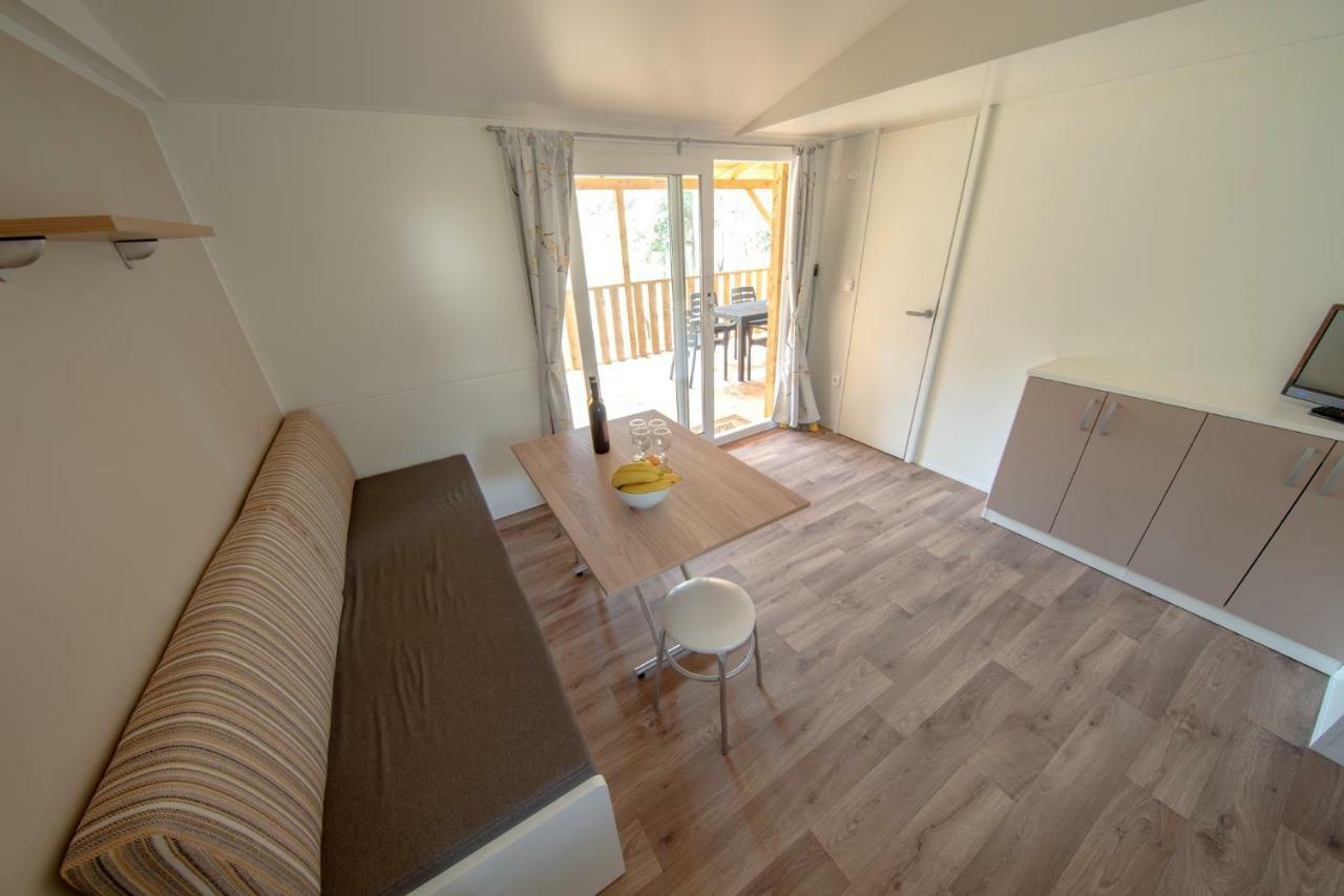 Camp Porat Hotel Povljana Buitenkant foto