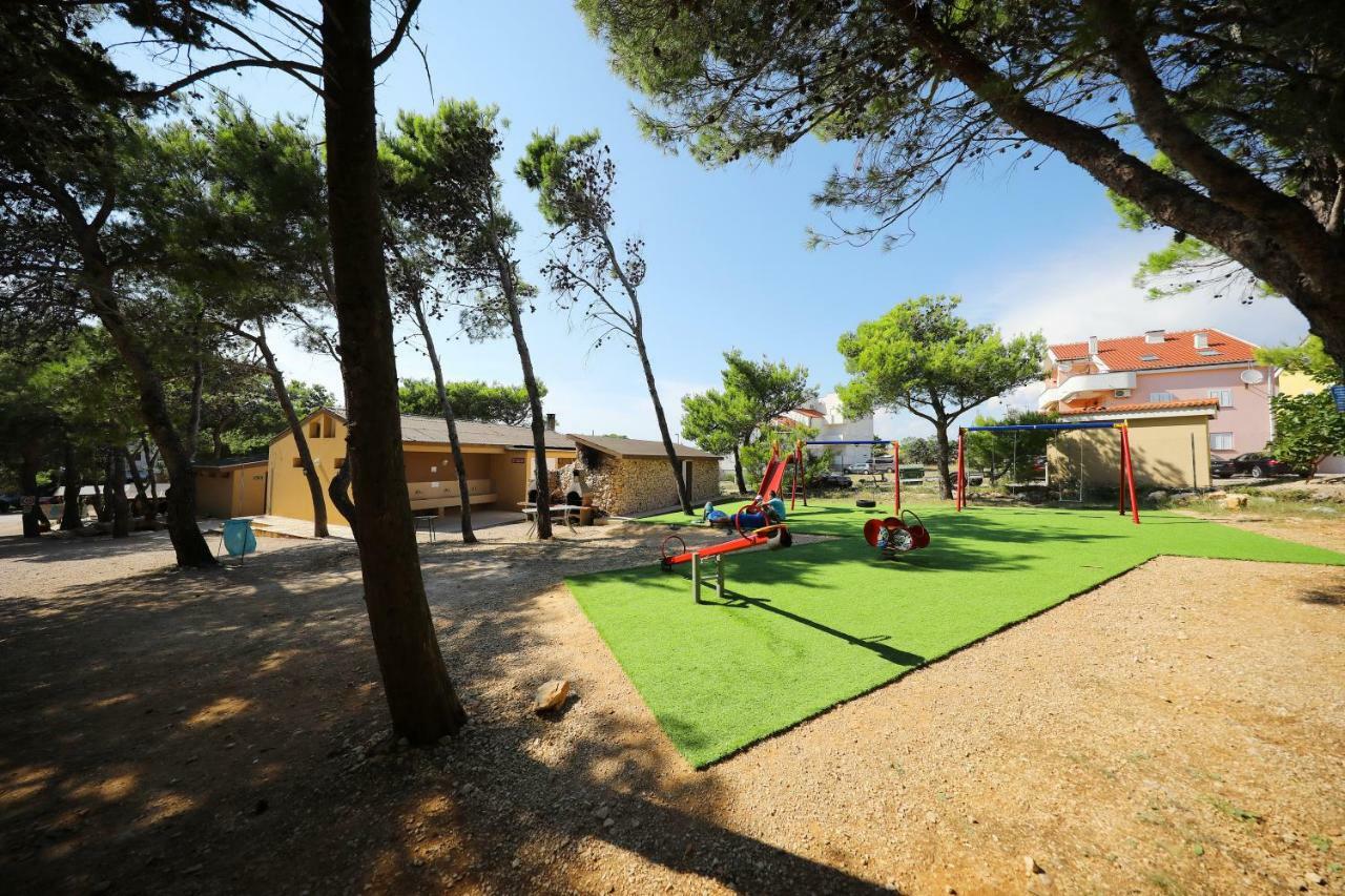 Camp Porat Hotel Povljana Buitenkant foto